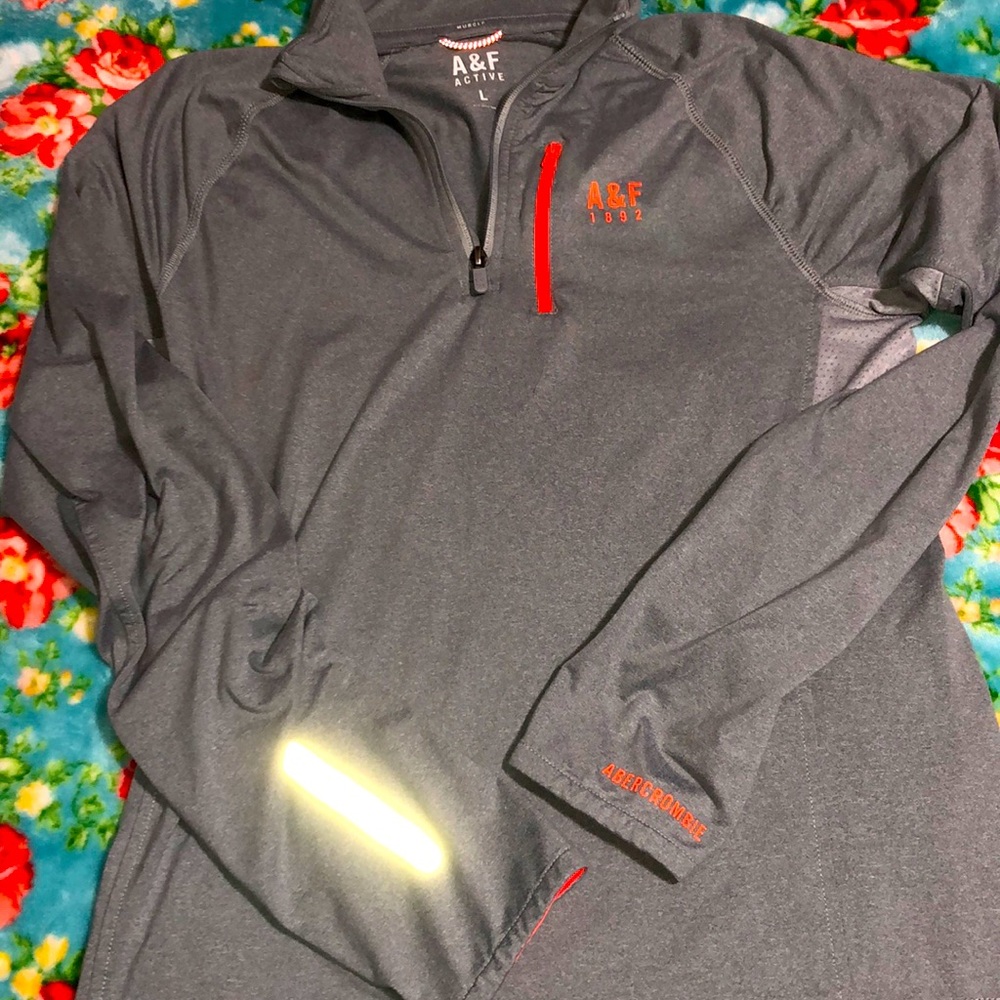 A&F Pullover